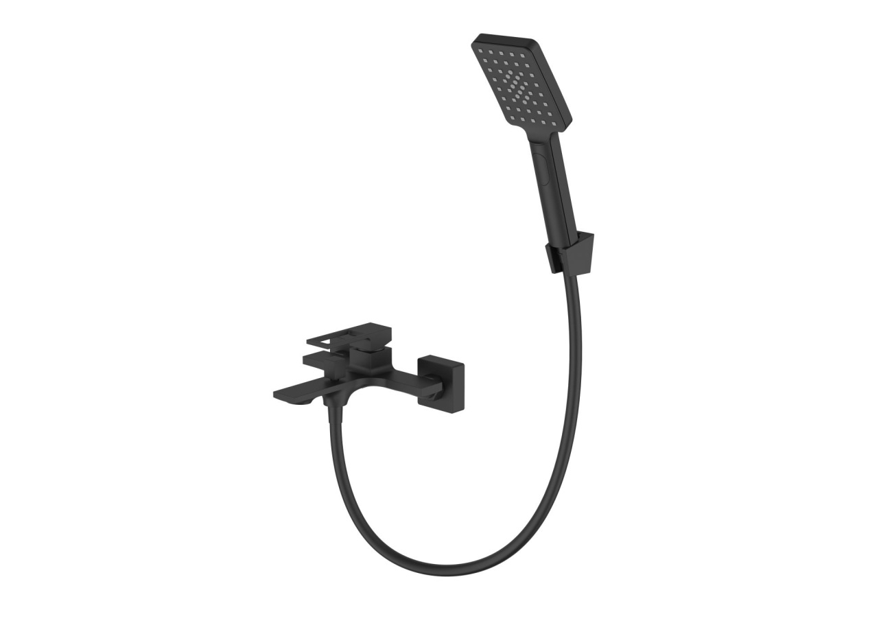 Смеситель для ванны и душа в комплекте с ручным душем, шлангом и держателем BelBagno LUC-VASM-NERO